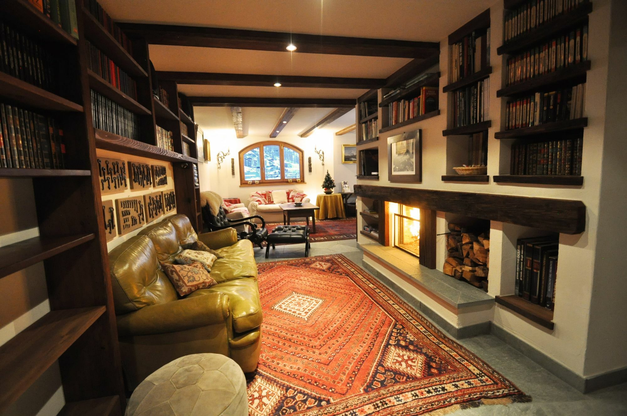 Haus Tiefbach - Apartment Cervino Zermatt Exteriör bild